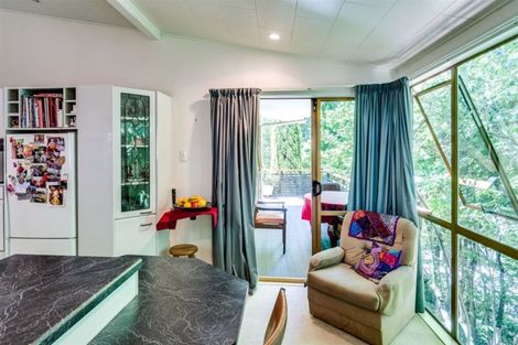 Photo of property in 16 Burns Road, Hospital Hill, Napier, 4110