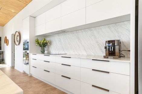 Photo of property in 21 Totara Drive, Duvauchelle, 7581