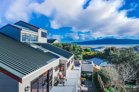 Photo of property in 40 Hicks Crescent, Waikanae Beach, Waikanae, 5036