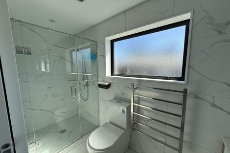 Photo of property in 17a Oriana Avenue, Lynfield, Auckland, 1042