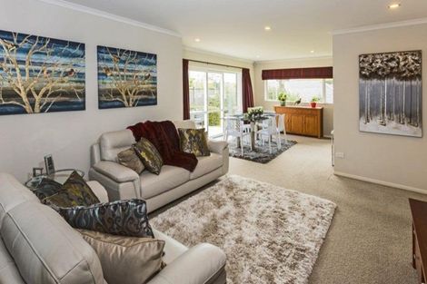 Photo of property in 239 Jeffs Road, Flat Bush, Auckland, 2016