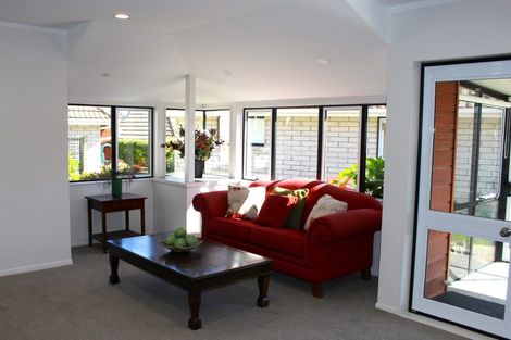 Photo of property in Regency Park, 33/3a Brent Road, Owhata, Rotorua, 3010