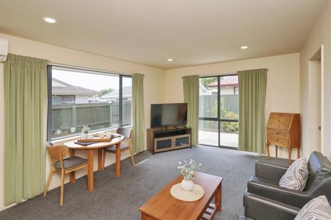 Photo of property in 8/295 Pages Road, Wainoni, Christchurch, 8061
