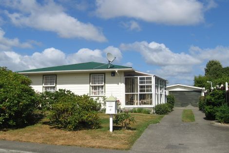 Photo of property in 4 Haylock Grove, Totara Park, Upper Hutt, 5018