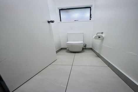 Photo of property in 391 Roscommon Road, Clendon Park, Auckland, 2103