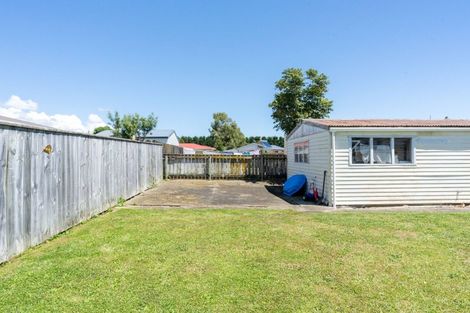 Photo of property in 33 Solway Street, Levin, 5510