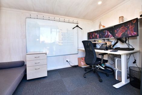 Photo of property in 1/9 Capitol Road, Matakatia, Whangaparaoa, 0930