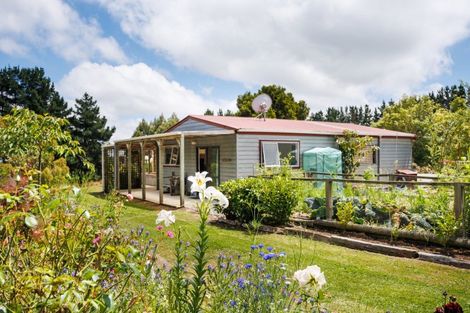 Photo of property in 476 Finnis Road, Pohangina, Feilding, 4775