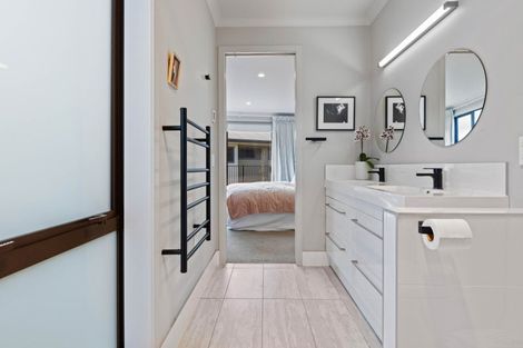 Photo of property in 15 Noumea Drive, Rangatira Park, Taupo, 3330