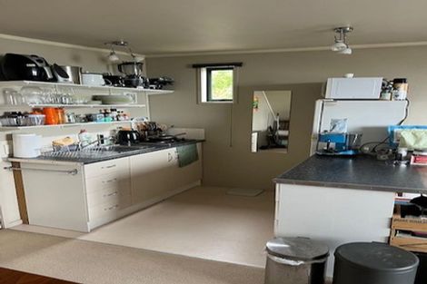 Photo of property in 2/175 East Coast Road, Castor Bay, Auckland, 0620