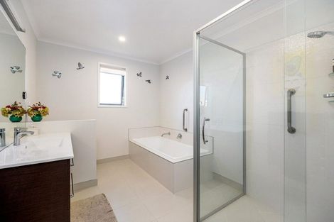 Photo of property in 6 Lees Cove, Karaka, Papakura, 2113