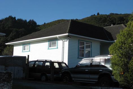 Photo of property in 31 Petrie Street, Wainuiomata, Lower Hutt, 5014