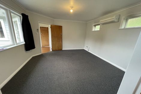 Photo of property in 90 Ironside Road, Johnsonville, Wellington, 6037