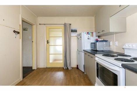 Photo of property in 28 Augustine Street, Waimate, 7924