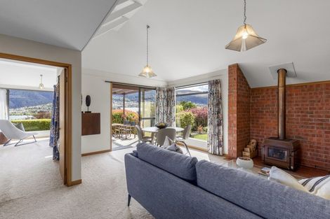 Photo of property in 8 Oregon Drive, Kelvin Heights, Queenstown, 9300