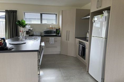 Photo of property in 18 Noodlum Way, Halswell, Christchurch, 8025