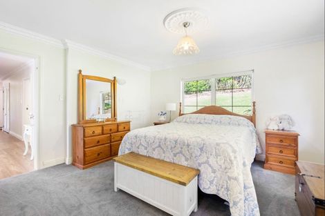 Photo of property in 105 Grassmere Road, Henderson Valley, Auckland, 0612