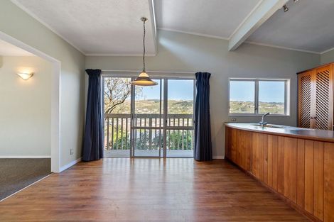 Photo of property in 1 Fyvie Avenue, Tawa, Wellington, 5028