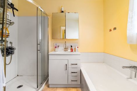 Photo of property in 31 Rosehill Drive, Rosehill, Papakura, 2113