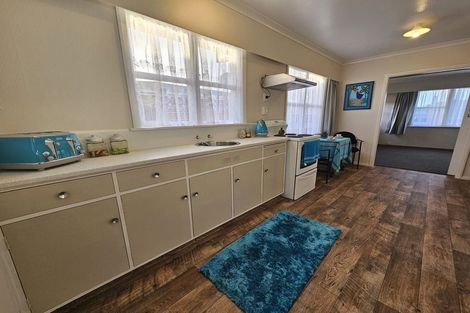 Photo of property in 33 Stuckey Street, Levin, 5510