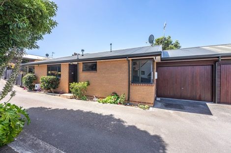 Photo of property in 2/53 Amohia Street, Paraparaumu, 5032