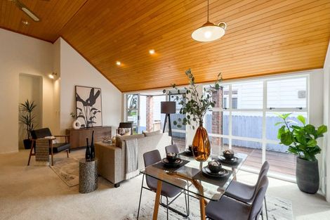 Photo of property in 102 Beach Road, Thames, 3500