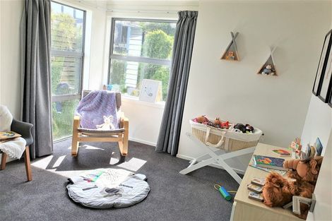 Photo of property in 8a Homebush Road, Khandallah, Wellington, 6035