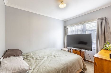 Photo of property in 12 Antrim Place, Hokowhitu, Palmerston North, 4410