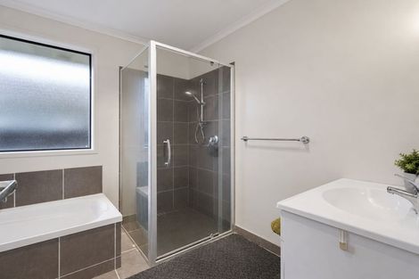 Photo of property in 72a Gibson Road, Tuakau, 2121