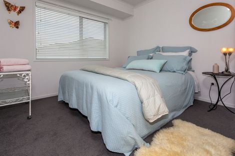 Photo of property in 10 Waitotara Way, Whitianga, 3510