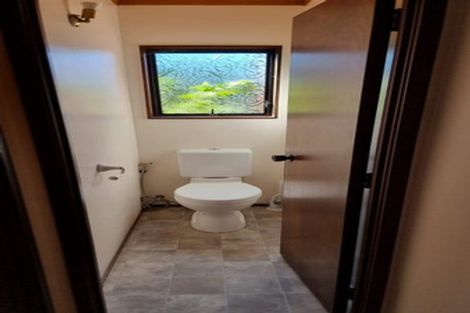 Photo of property in 3 Malters Place, Browns Bay, Auckland, 0630