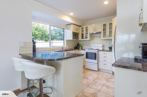 Photo of property in 9 Robina Court, Burswood, Auckland, 2013