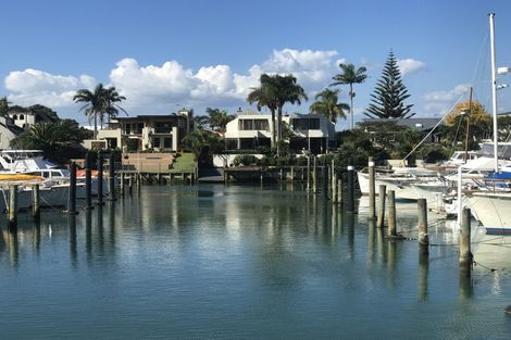 Photo of property in 1/12 Craig Road, Milford, Auckland, 0620