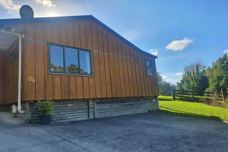 Photo of property in 26 Moontide Road, Kumeu, 0892