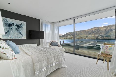 Photo of property in 12 Bay Rise, Wanaka, 9305