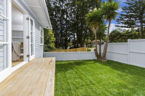 Photo of property in 36 Paramu Avenue, Birkdale, Auckland, 0626