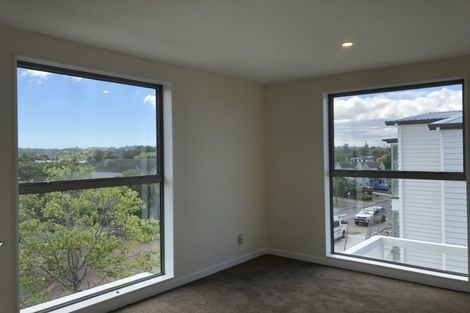 Photo of property in 30 Nephrite Lane, Henderson, Auckland, 0610