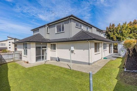 Photo of property in 42 Seresin Crescent, Flat Bush, Auckland, 2016