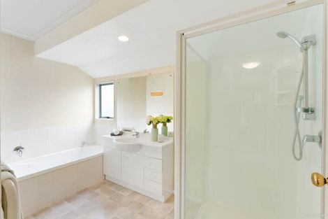 Photo of property in 76 Drake Street, Howick, Auckland, 2014