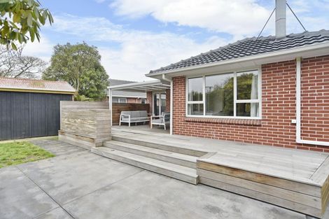 Photo of property in 57 Liverton Crescent, Bishopdale, Christchurch, 8053
