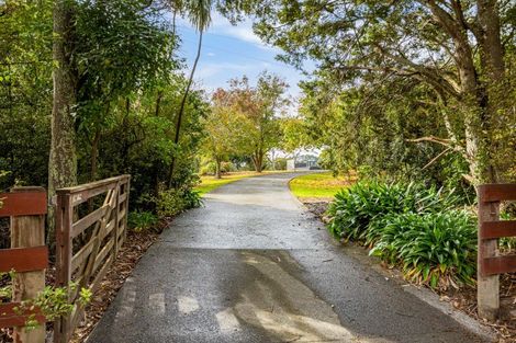 Photo of property in 27 Wintour Road, Waimauku, 0812