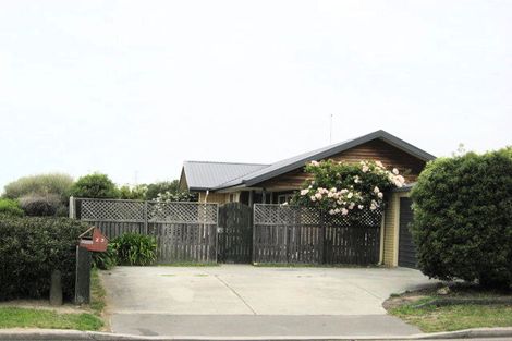 Photo of property in 23 Seascape Gardens, Bromley, Christchurch, 8062