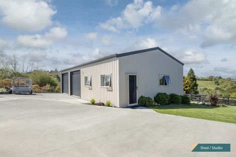 Photo of property in 35 Terry Smyth Drive, Kumeu, 0892