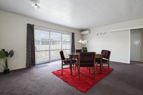 Photo of property in 33a Kawaha Point Road, Fairy Springs, Rotorua, 3015