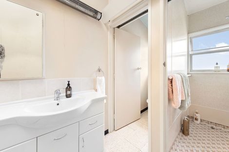 Photo of property in 3/101 Selwyn Road, Cockle Bay, Auckland, 2014