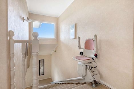 Photo of property in 22 Cobbe Place, Pomare, Rotorua, 3015