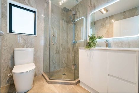 Photo of property in 14b York Road, Papatoetoe, Auckland, 2104