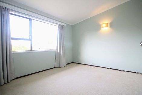Photo of property in 51 Wyoming Avenue, Murrays Bay, Auckland, 0630