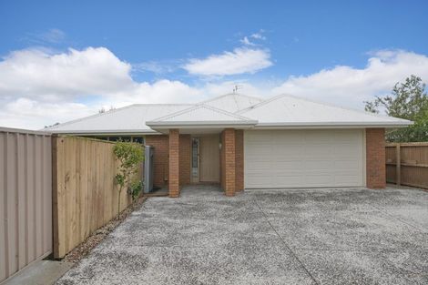 Photo of property in 8 Parkinson Place, Woodend, 7610