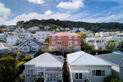 Photo of property in Hamilton Flats, 1/9 Hawker Street, Mount Victoria, Wellington, 6011